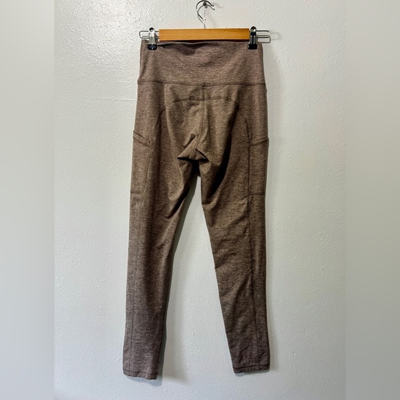 Offline by Aerie The Hugger Legging Hi-Rise Tight - Medium - Picture 8 of 10